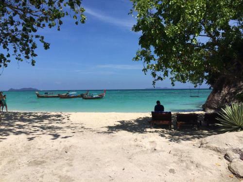 Hotel Kathalee Beach Resort & Spa