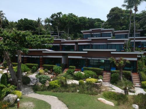 Hotel Kathalee Beach Resort & Spa