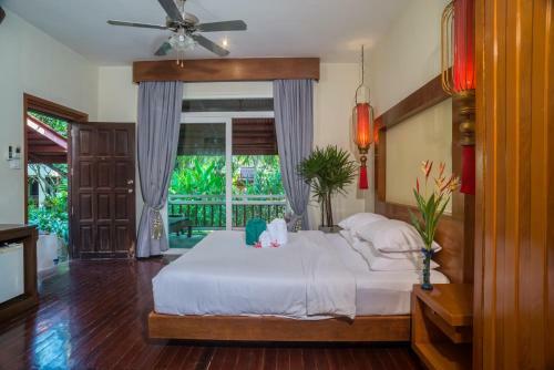 Hotel Samui Sense Beach Resort
