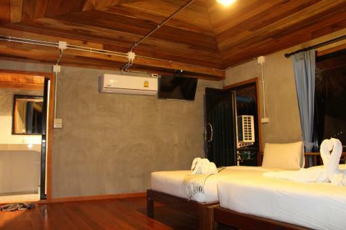 Hostal The Noi Guest House & Restaurant