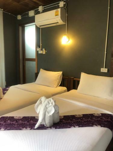 Hostal The Noi Guest House & Restaurant