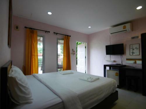 Hotel Forest Bungalows & Mama's Restaurant