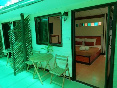 Hostal Macura Resort