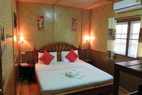 Hostal Macura Resort