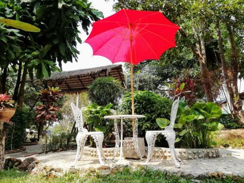 Hostal Macura Resort