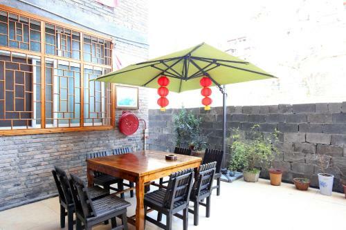 Hostal Fenghuang Ancient City Jiaxing Inn