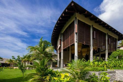 Hotel Chantaramas Resort & Spa
