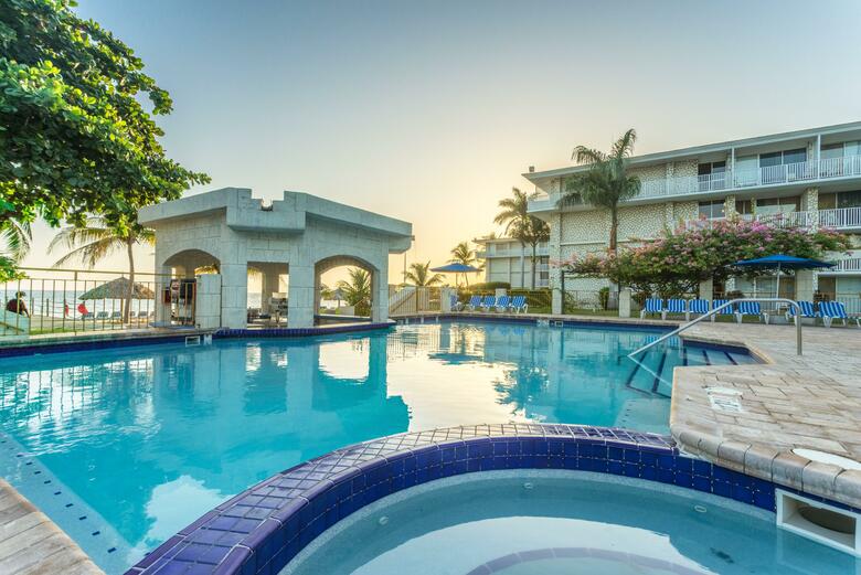 Hotel Holiday Inn Sunspree Resort