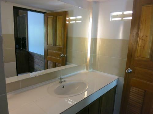 Dewshore Resort