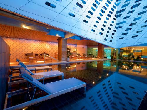Lit Bangkok Hotel