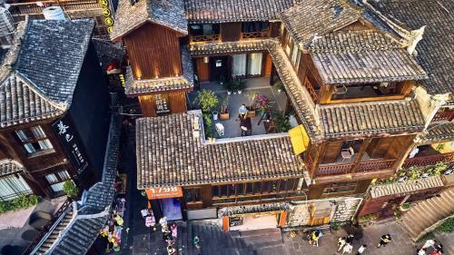 Posada Fenghuang Jianghu Inn