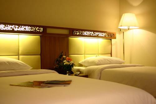 Bangkok Sahara Hotel