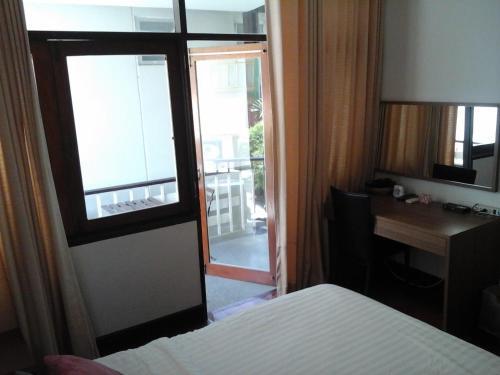 Albergue House23 Hotel