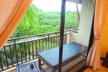 Hotel Thai Pura Resort