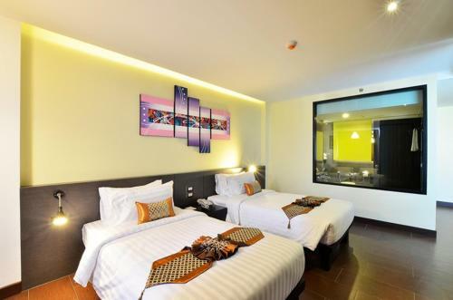 Hotel Lakkhana Poolside Resort
