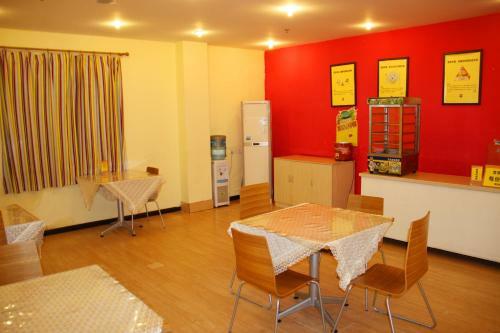 Hotel 7days Inn Wuhan Minhang Community Second Branch