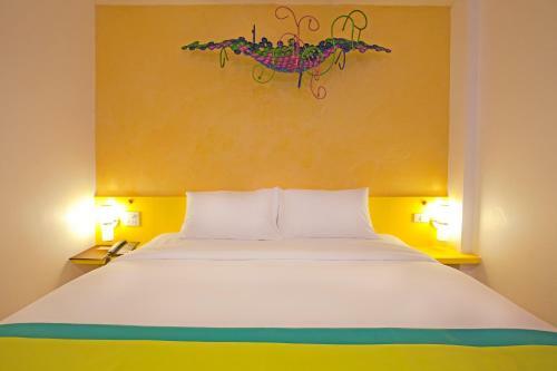 Hotel Holidays Home