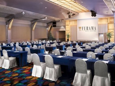 Hotel Furama City Centre