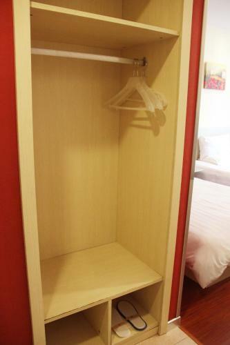 Hotel Hanting Express Xi'an Datang Furong Garden Branch