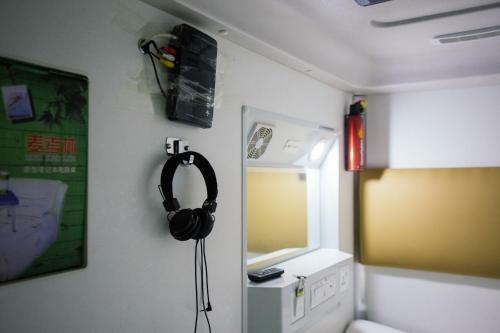 Simple Capsule Hotel Xi'an Bell Tower Shuyuanmen