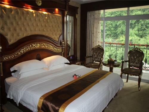 New West Street International Hotel