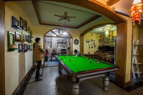 Posada Zhangjiajie April Hostel