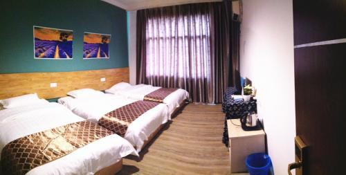 Zhangjiajie Peakcap Backpacker Hostel