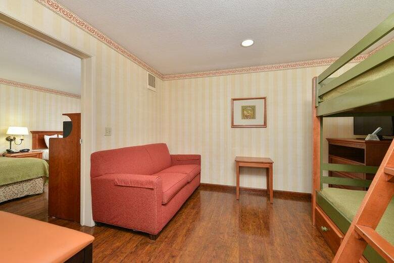Hotel Best Western Raffles Inn & Suites