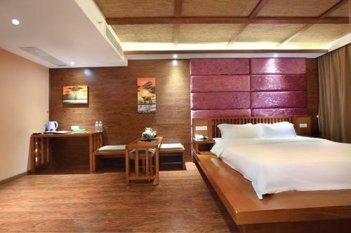 Bluesky Hotel & Resort