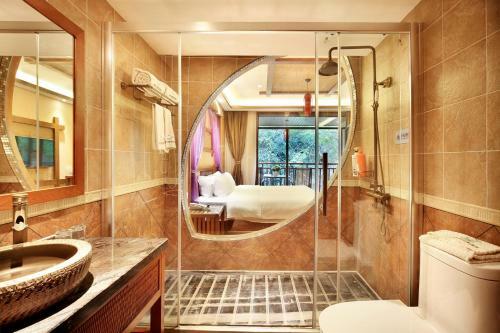 Bluesky Hotel & Resort