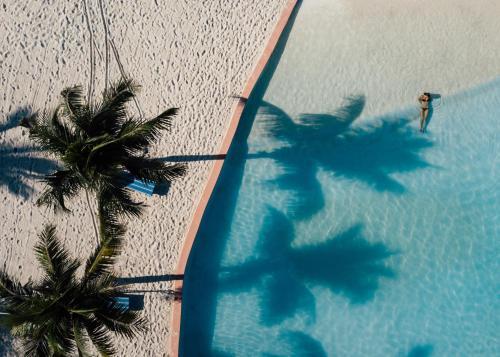 Hotel Sandyport Beach Resort