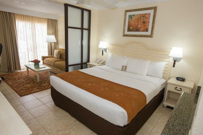 Hotel Comfort Suites Paradise Island