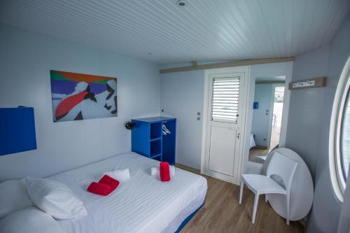 Aqua Lodge