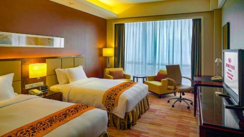 Hotel Crowne Plaza Zhongshan Xiaolan