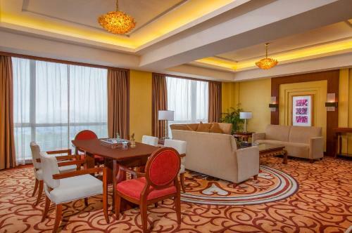 Hotel Crowne Plaza Zhongshan Xiaolan