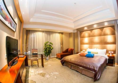 E Mei Shan Central Sunshine Hotel
