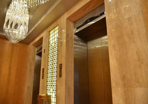 E Mei Shan Central Sunshine Shangsai Hotel