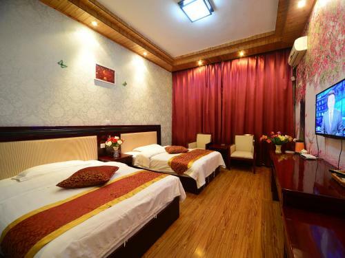 Emeishan Moon Bay Hotel
