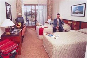 Hotel Golden Tulip Seeb Muscat