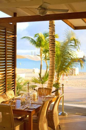 Holland House Beach Hotel