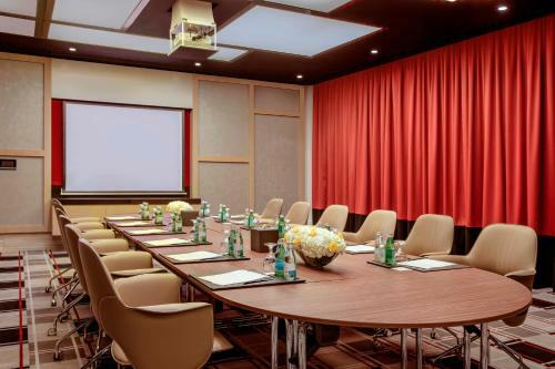 Aparthotel Capital Centre Arjaan By Rotana