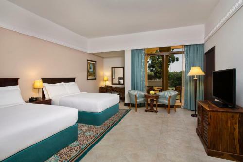 Hotel Hilton Al Hamra Beach & Golf Resort