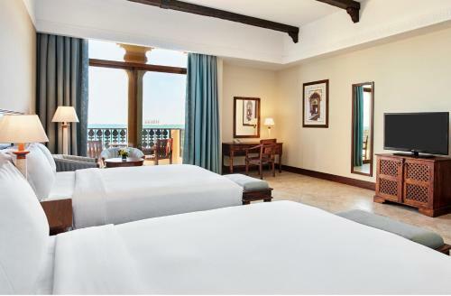 Hotel Hilton Al Hamra Beach & Golf Resort