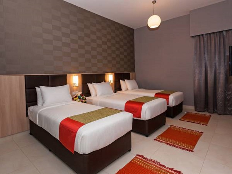 Flora Square Hotel