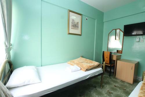 Zaineast Hotel