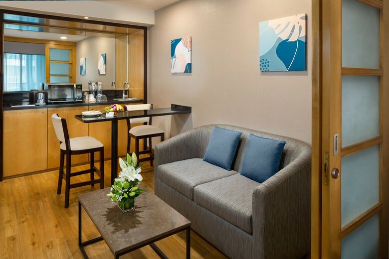 Savoy Suites Hotel Apartment