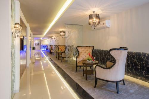 Lavona Hotel Apartments