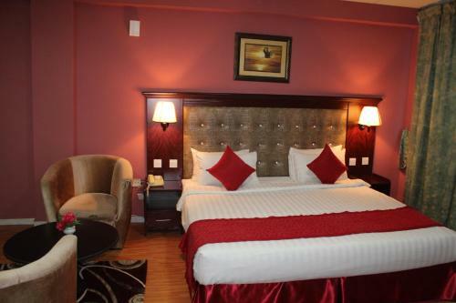 Grand Nova Hotel