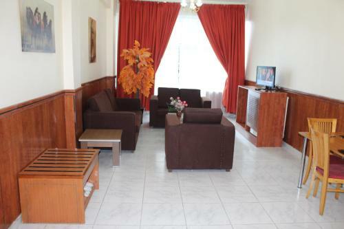 Grand Nova Hotel