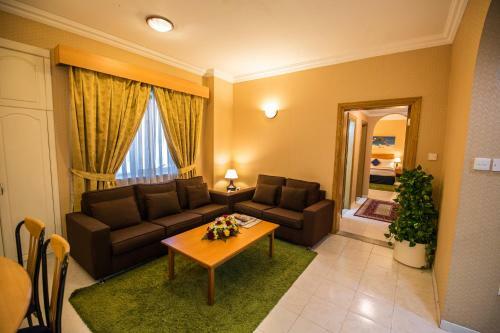 London Creek Hotel Apartments